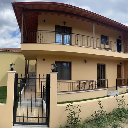 Апартаменты Old Castle 1