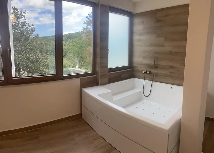 Old Castle 1 * Palaiokastron (Macedonia)